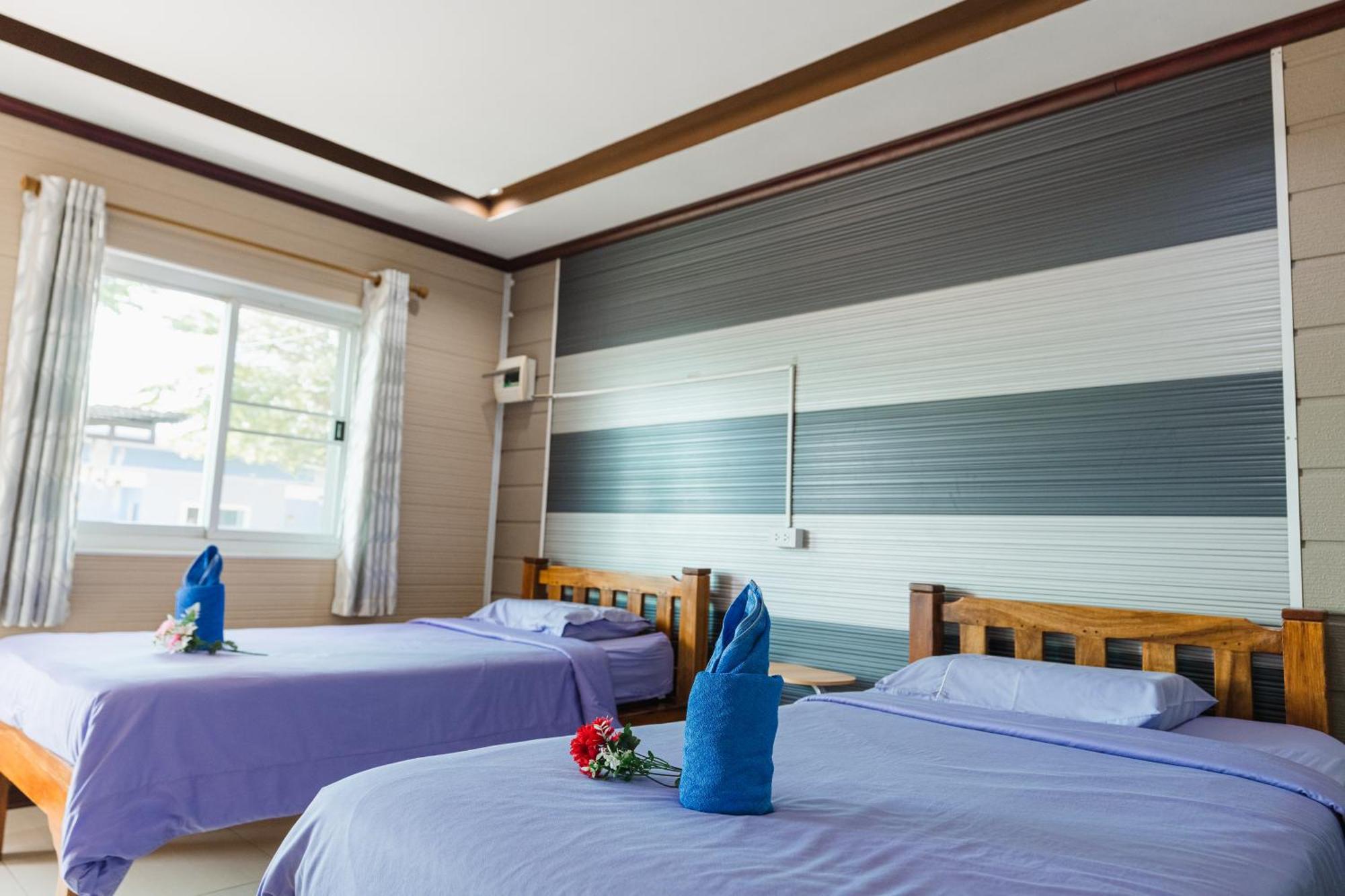Hotel Baan Sabuy Jung à Aranyaprathet Extérieur photo