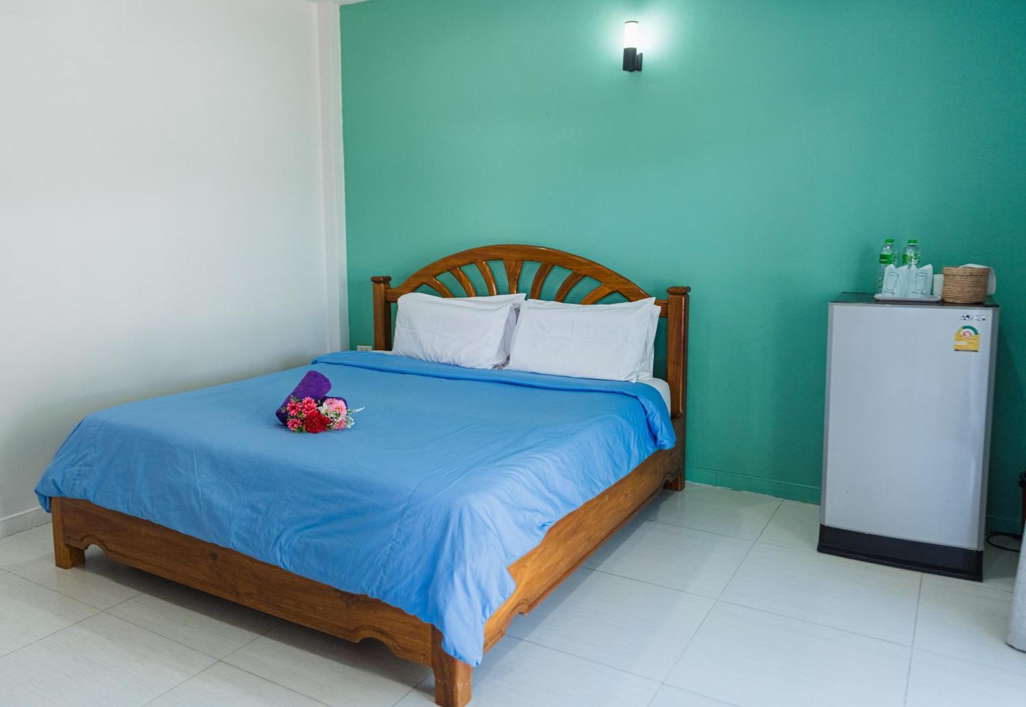 Hotel Baan Sabuy Jung à Aranyaprathet Extérieur photo