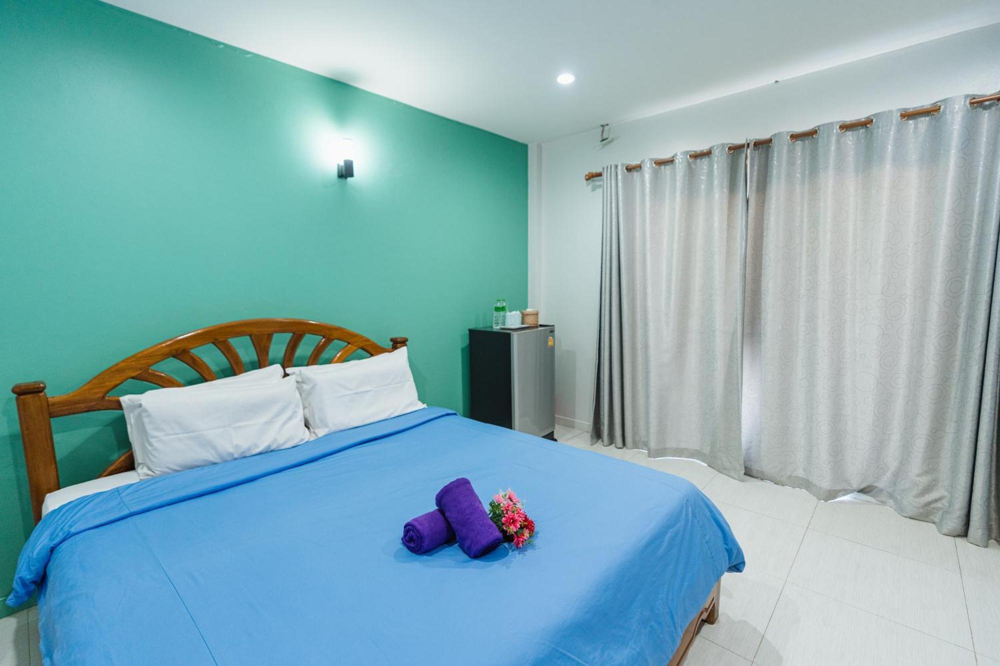 Hotel Baan Sabuy Jung à Aranyaprathet Extérieur photo