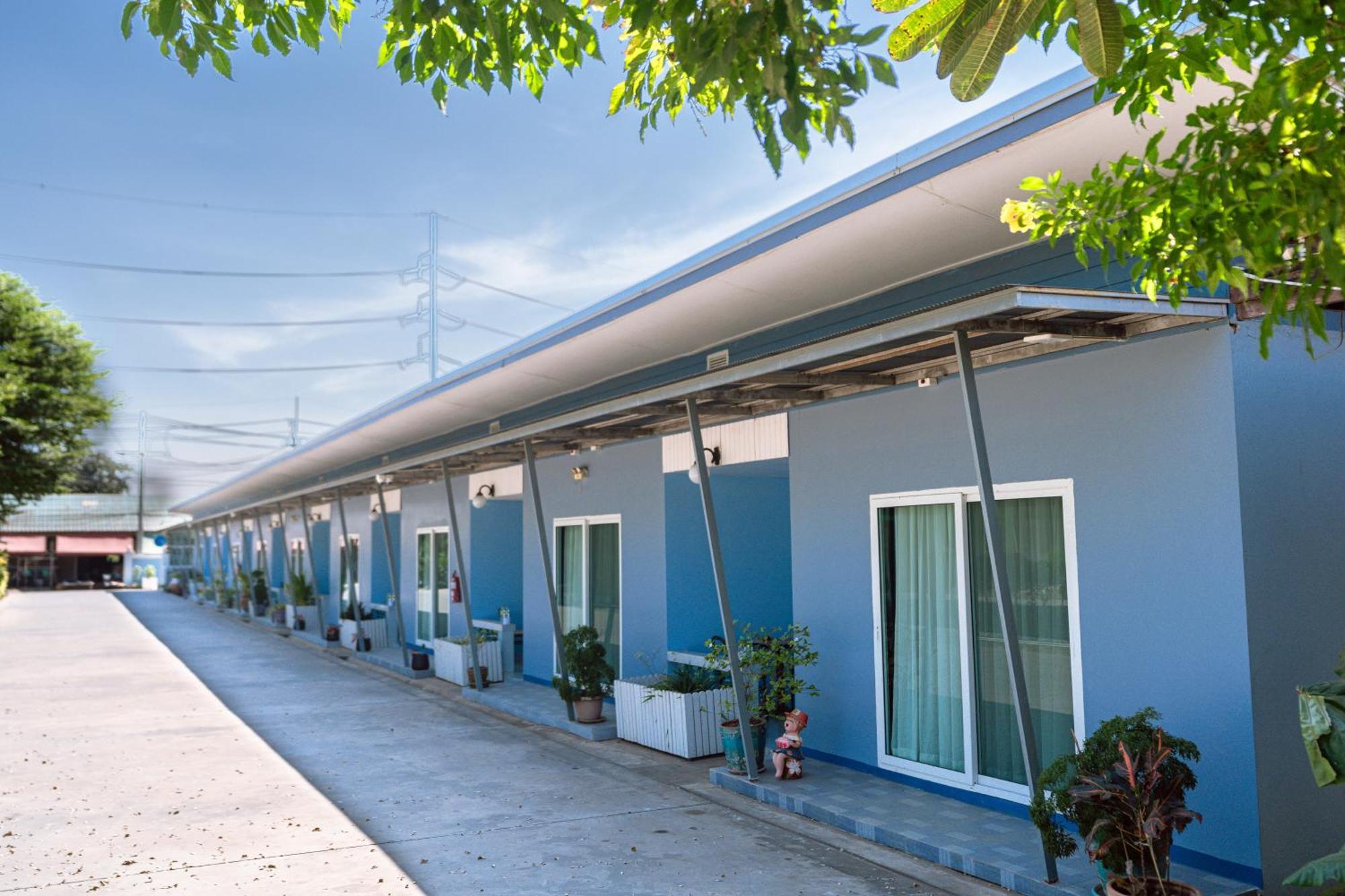 Hotel Baan Sabuy Jung à Aranyaprathet Extérieur photo