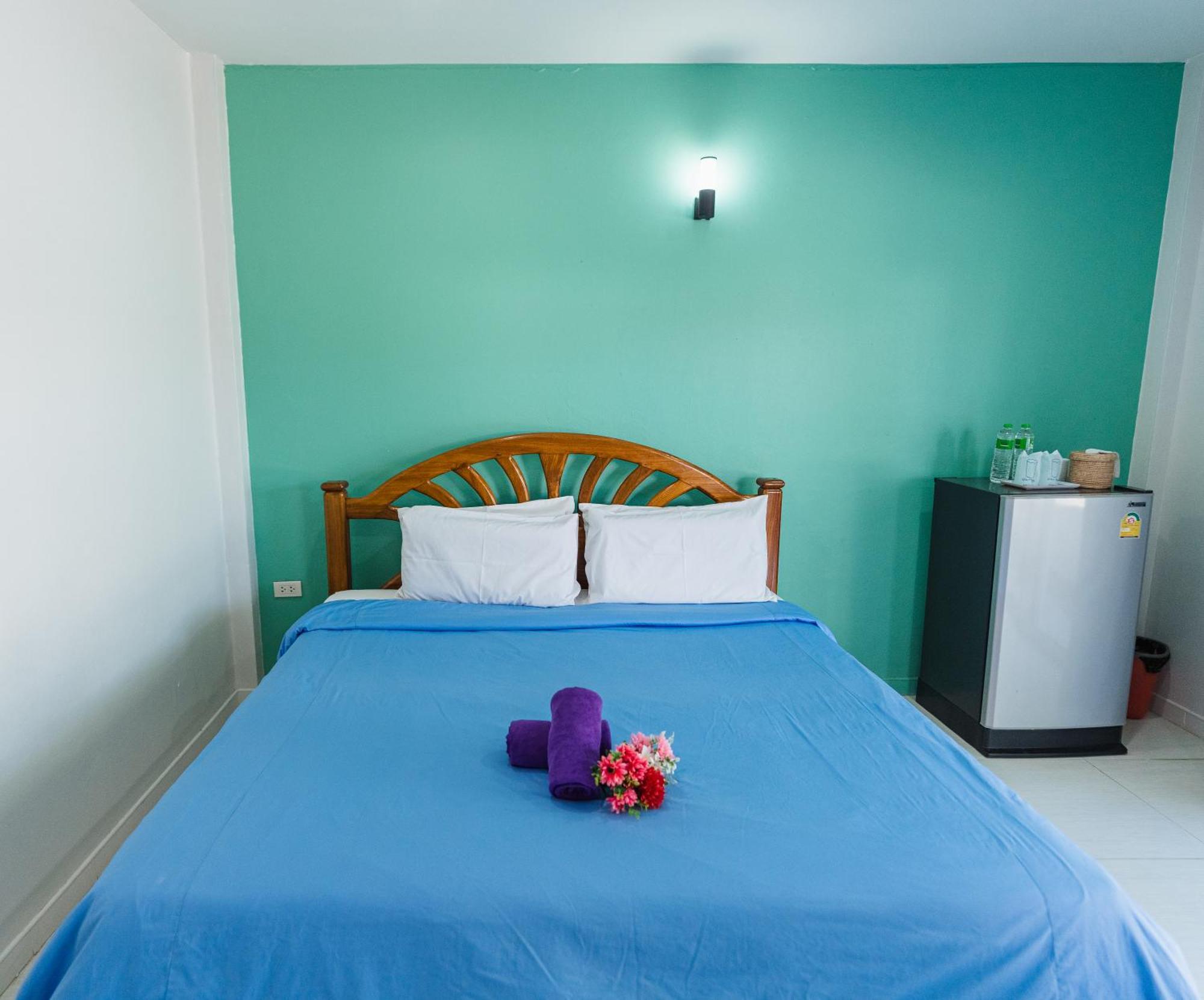 Hotel Baan Sabuy Jung à Aranyaprathet Extérieur photo