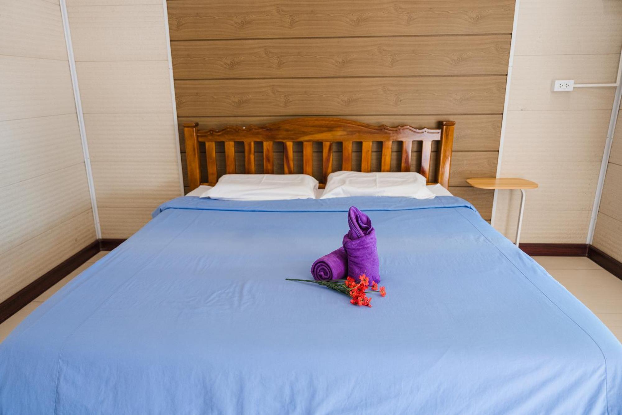 Hotel Baan Sabuy Jung à Aranyaprathet Extérieur photo