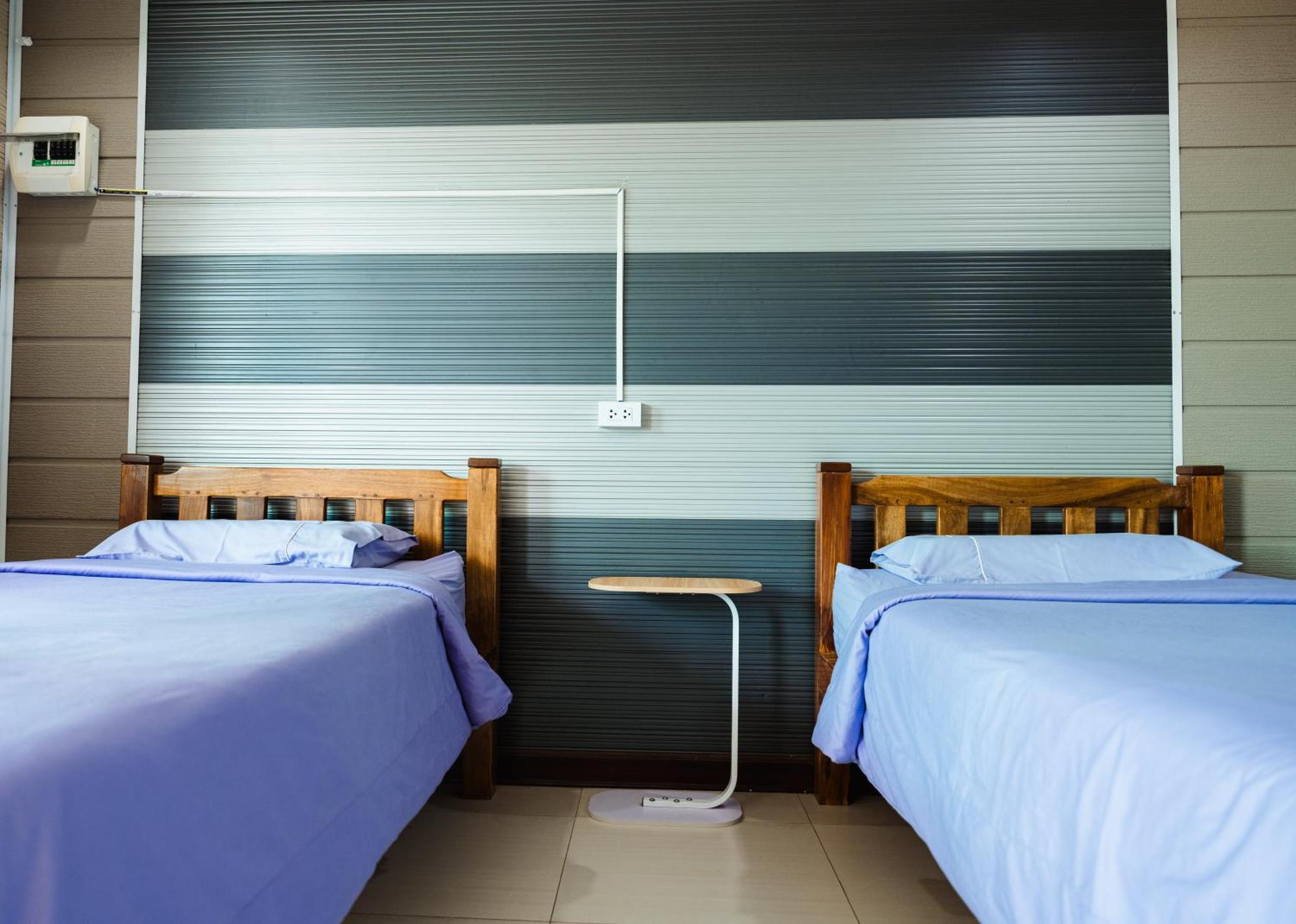 Hotel Baan Sabuy Jung à Aranyaprathet Extérieur photo
